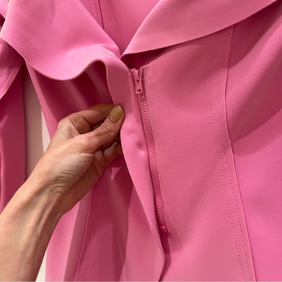 Norma Kamali off-shoulder blazer in candy pink, size xxs, NWT - Picture 4 of 6